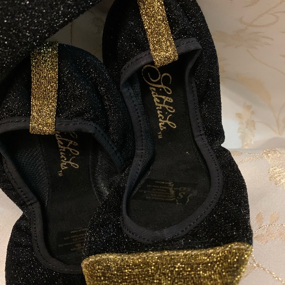 Fold Up Black and Gold Lurex Slipperss - Picture 3 of 13